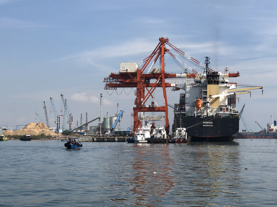Đề[-]xuất[-]nhận[-]chìm[-]300.000[-]m3[-]bùn[-]thải[-]xuống[-]biển[-]Quy[-]Nhơn